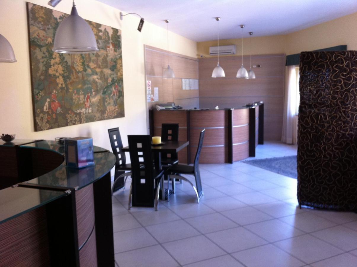 מודוניו Hotel Giardino מראה חיצוני תמונה